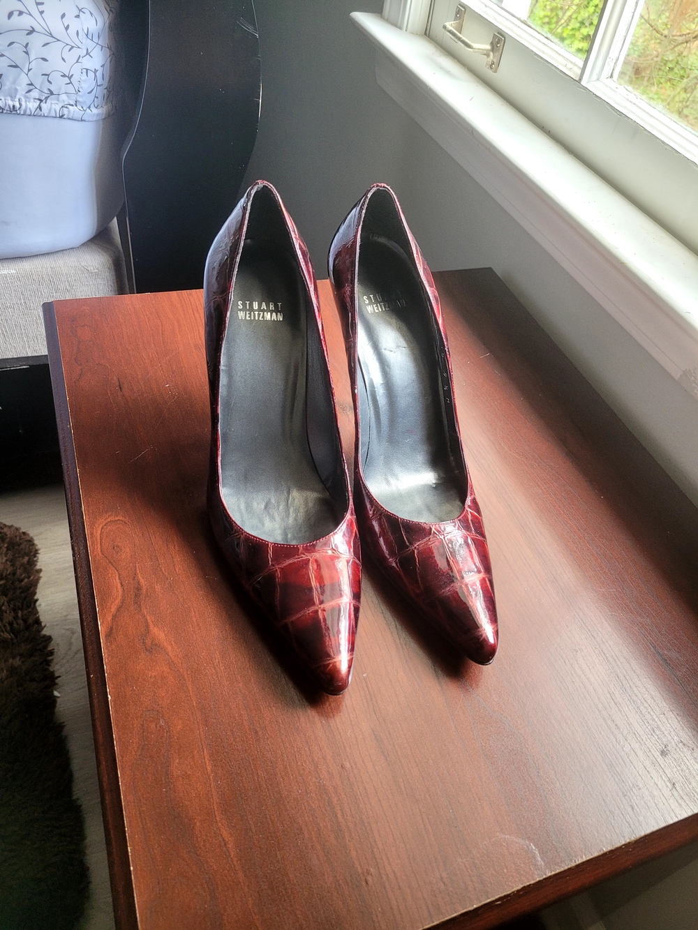 Stuart Weitzman Women's Burgundy Croc Patent Pointed-Toe Pumps